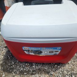 Igloo 60 qt Rolling Cooler