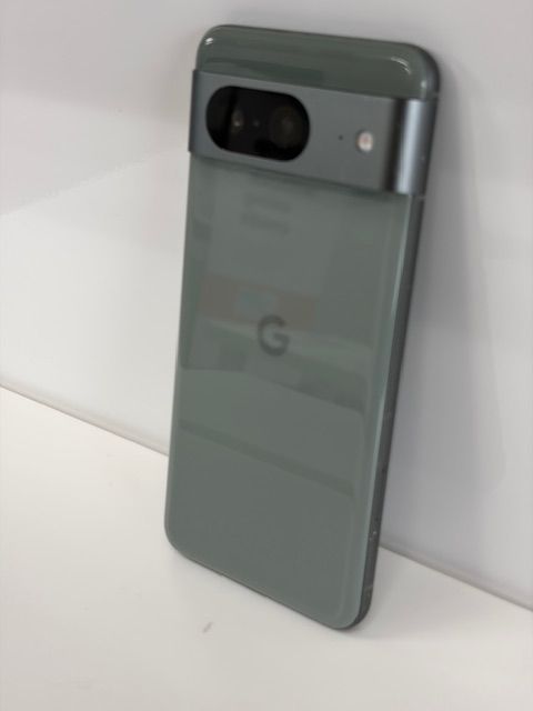  💥 iPhone’s Rival Just Got Cheaper – Pixel 8 at a Crazy Low Price