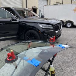 Replace The Windshield Lincoln Aviator 2021