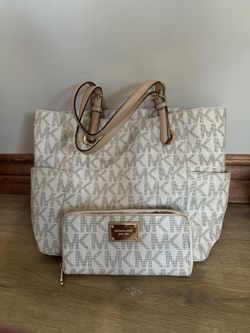 Michael Kors Purse And Wallet 