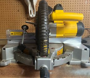Dewalt Miter Saw ( DWS713)