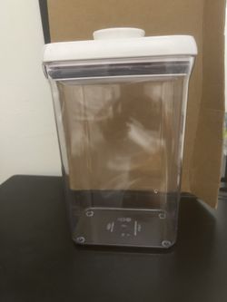 OXO Good Grips Airtight Food Storage Container - 2.5 qt