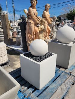 Concrete Sphere Fountain / Cement Stone Ball Backyard Garden Orb Outdoor Fountains
