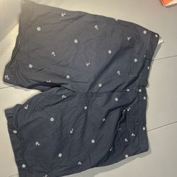 men size 40/42 nautical and pop shorts with tags 