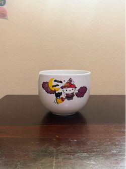 Sanrio Hello Kitty Witch 20-Ounce Ceramic Ramen Bowl 2024 Halloween