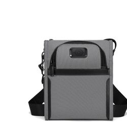 QUQUITO Stylish slim and minimalist ballistic Nylon and genuine leather crossbody bag, practical and refined design shoulder bag.