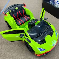 Licensed Lamborghini Huracan Kids Ride On Car- EV With 2 Speeds