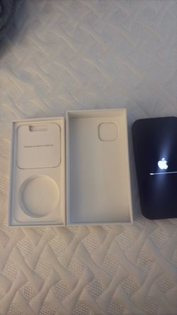 iPhone 13 128gb Boost Mobile