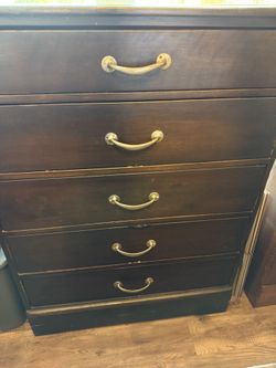Cushman Colonial Creation 5 Drawer Dresser