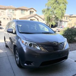 2016 Toyota Sienna