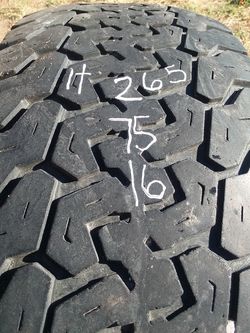 265 75 16 one good truck tire & rim