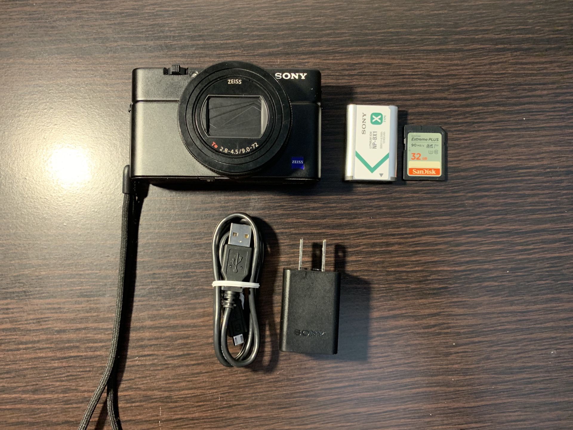 Sony RX100 VI + 32GB SanDisk memory card. (Open box)