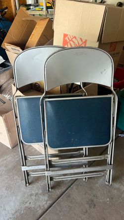 Folding chairs