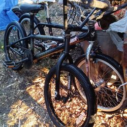 2 Old School 20in Diamondback BMX Bikes