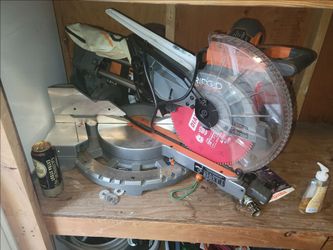Rigid Mitere Saw with Diablo blade