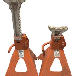 2X 3 Ton Jacks