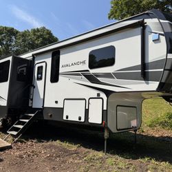 2021 Keystone 378BH