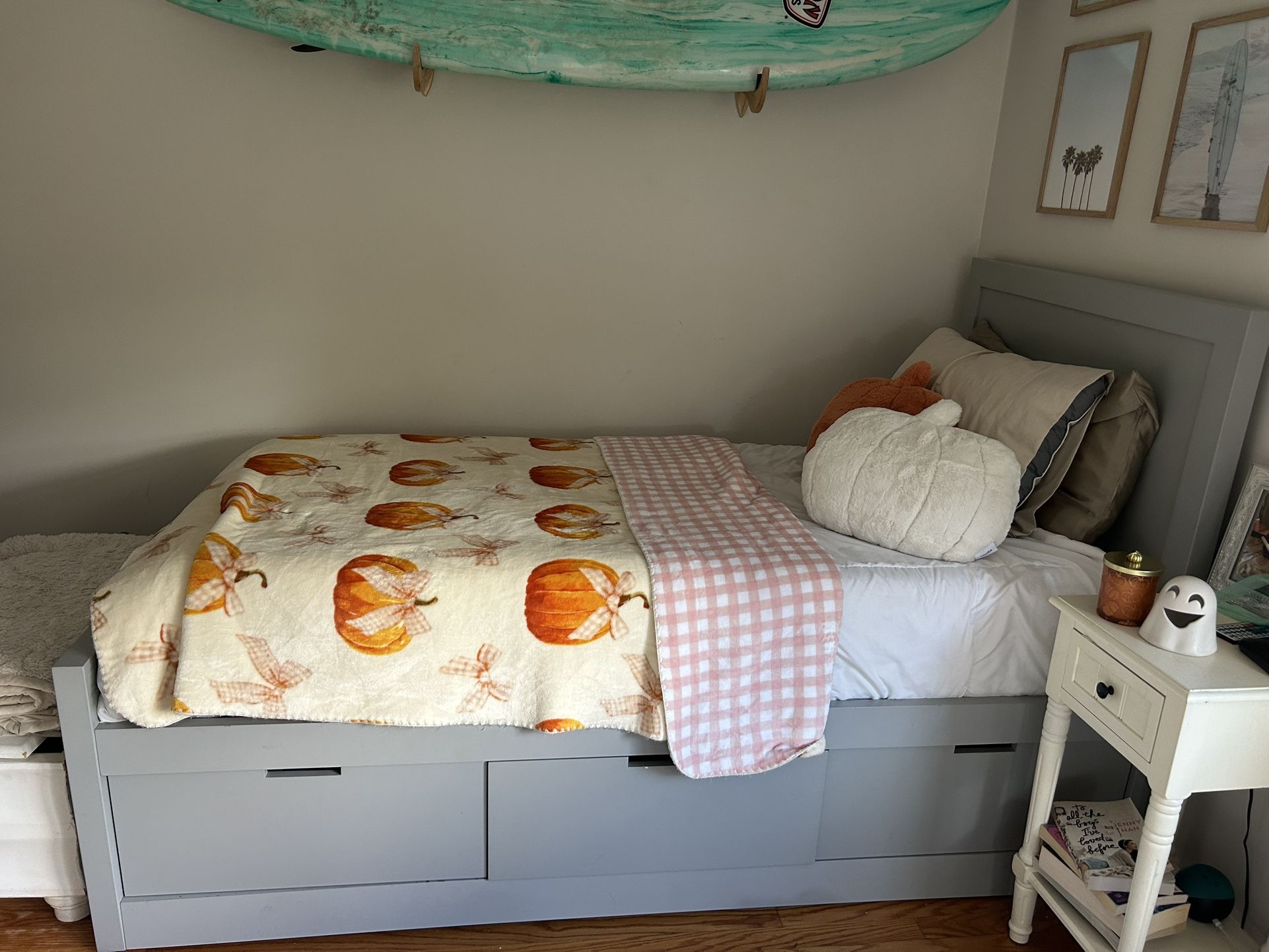 Ethan Allen twin bed