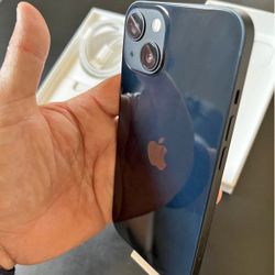 Apple iPhone 13 Unlocked 