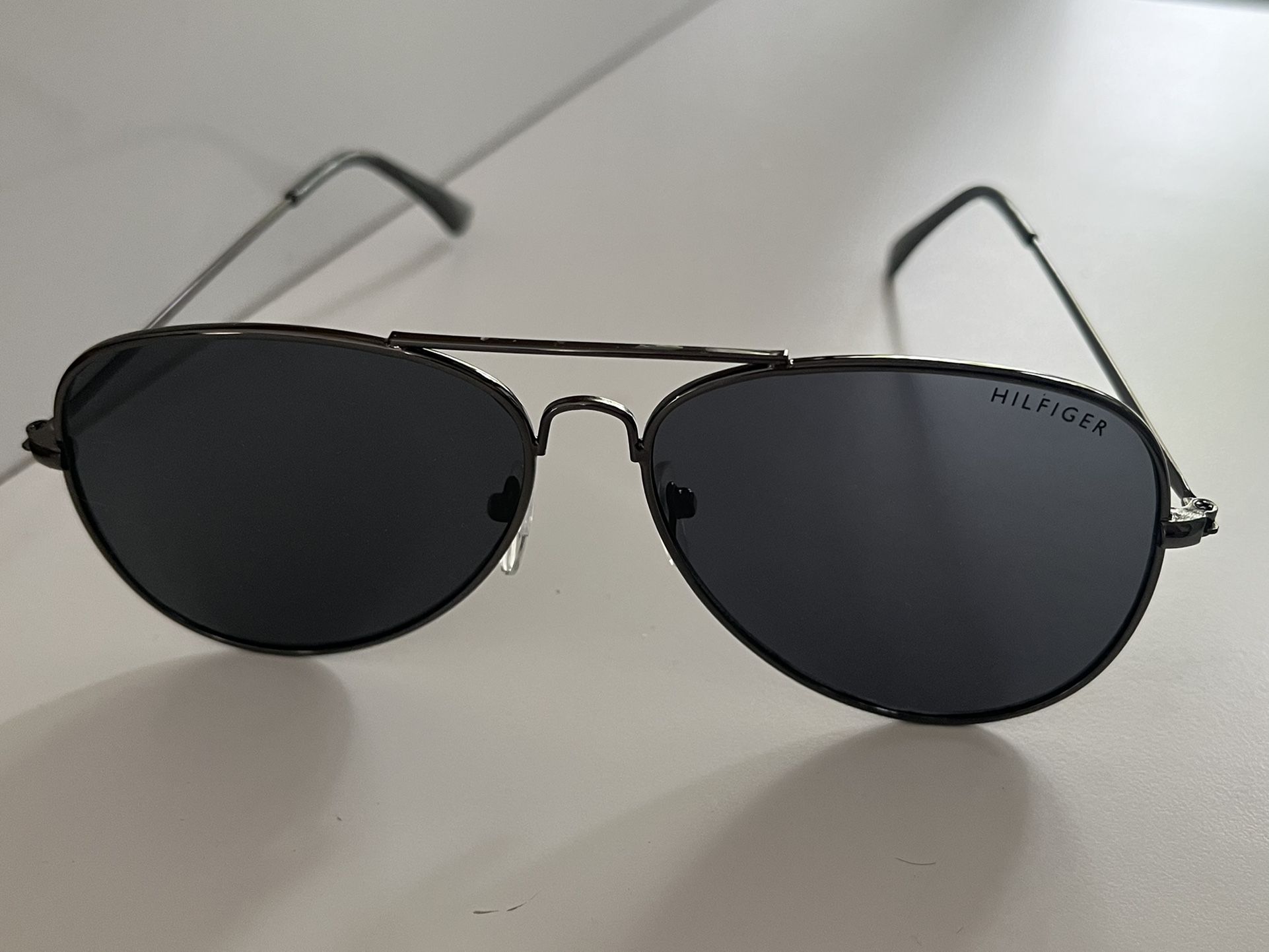 Tommy Hilfiger Mens Top Gun Aviator Sunglasses For Sale