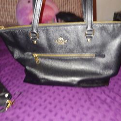 Authentic Coach Tote Bag ! Gently Used 