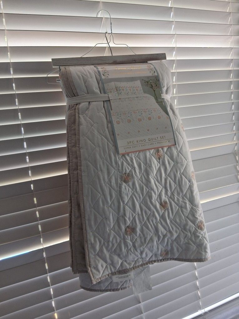 3 P C King Size Quilt Set