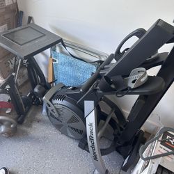 Nordic track Rowing Machine With Screen
