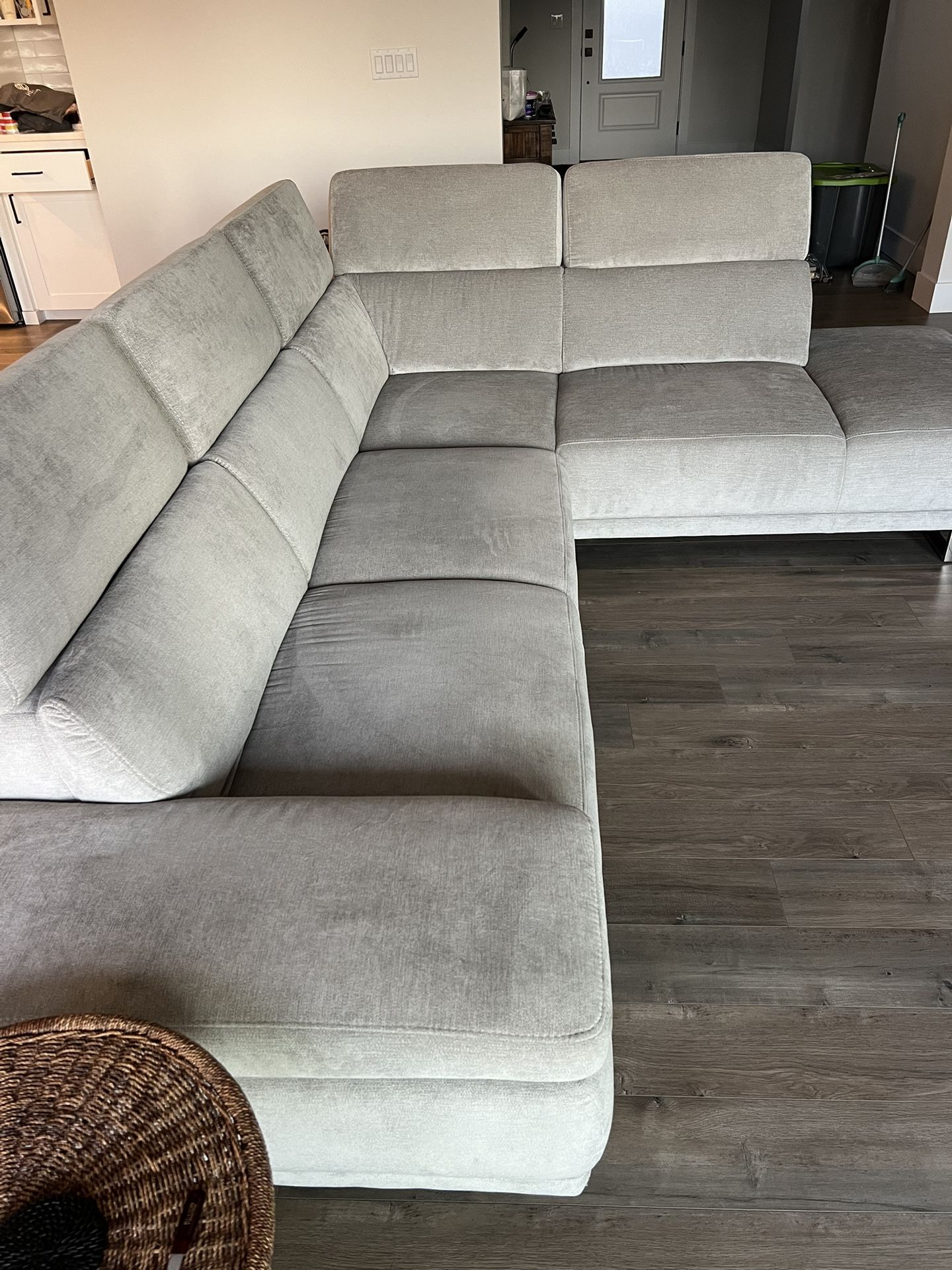 Dania Couch