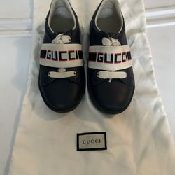 Gucci Toddler Navy and White Sneakers Sz 25