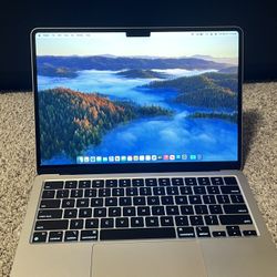 MacBook Air M2