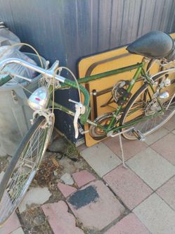 Vintage Schwinn 10 speed