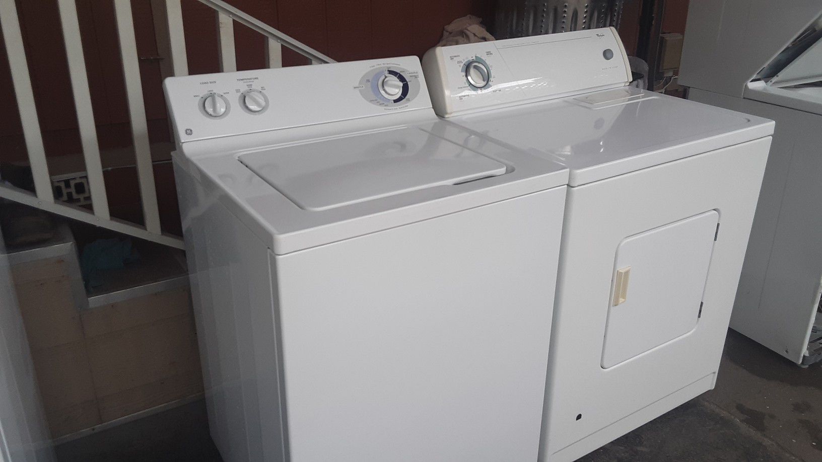 Washer and gas dryer super capacity plus!!