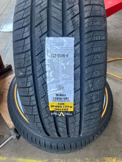 Brand New 285/45R22 Vogue White & Gold Tires – Luxury Custom Style