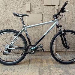 Gary Fisher HKEK Mountain Bike Shimano Deore XT  Super Lightweight Rock Shox