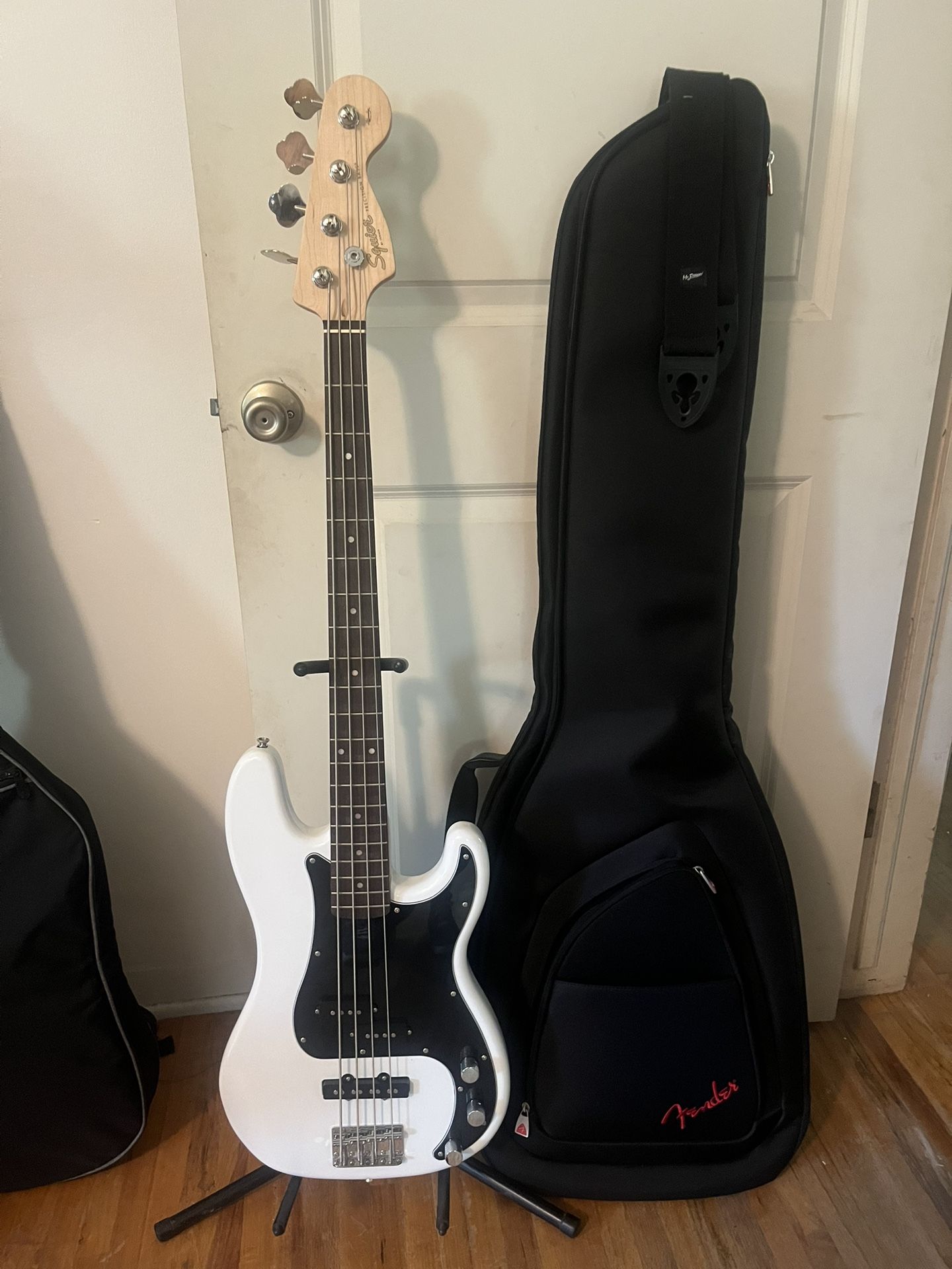 Fender Squier Precision Bass