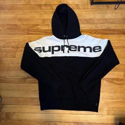 Supreme Hoodie 