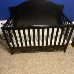 Graco Convertible Crib 