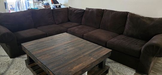 Sextional Couch and Tables