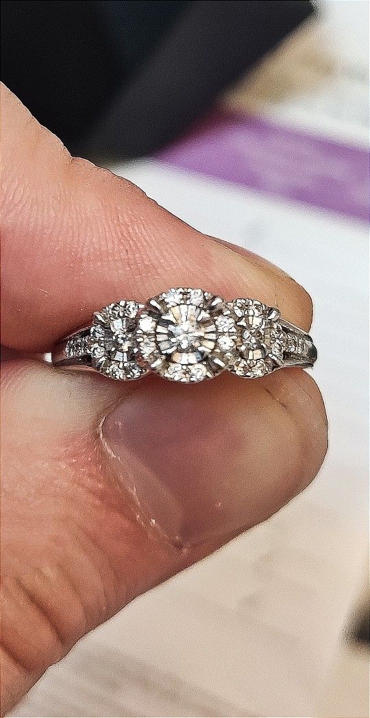 1/4 cttw - 10 kwg  diamond bridal
ring  |  zales  [ size 7]
