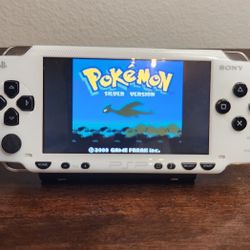 Black & White PSP 1000