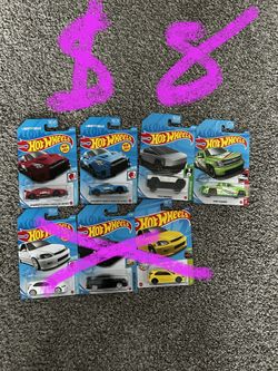 Hot wheels collection 60+ LOOK AT PAGE