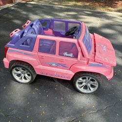 Large Barbie Truck. Does Not Work