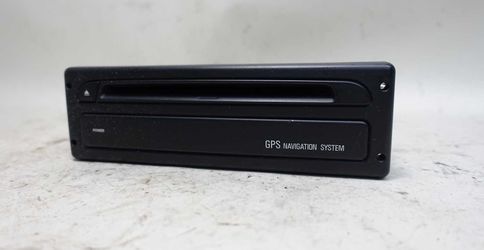 2000-2006 BMW E53 E46 E39 E38 X5 Navigation GPS Computer CD Disk Drive III OEM - 45437