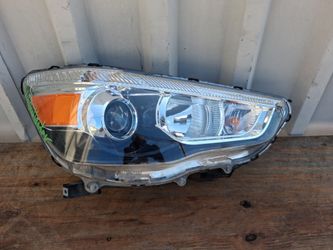 2011 2012 2013 2014 2015 2016 2017 2018 2019 MITSUBISHI OUTLANDER SPORT HEADLIGHT HEADLAMP RIGHT SIDE ORIGINAL USED