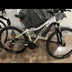 Trek Mountain bike