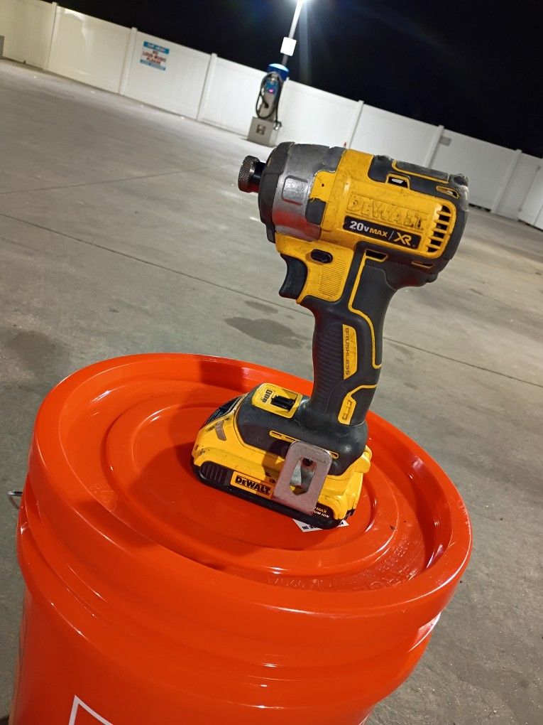 DeWalt 20 Volt Max XR Brushless Impact Drill