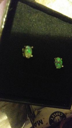 Green opal earring