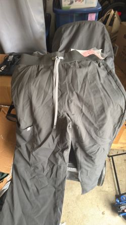Fabletics scrubs unisex