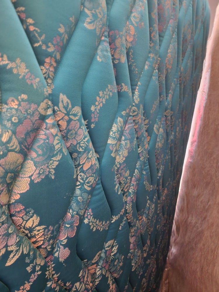 Queen Size Bed Is Matrees And Metal Base