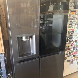 LG Refrigerator Side-by-Side InstaView 